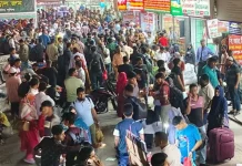 আজ থেকে ঈদের ৭দিনের লম্বা ছুটি : শুরু হয়েছে ঘরে ফেরা