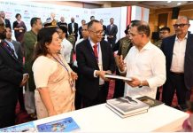 ট্রিলিয়ন ডলার অর্থনীতির লক্ষ্য পূরণে দেশি–বিদেশি বিনিয়োগ বাড়ানোর আহ্বান প্রধানমন্ত্রীর
