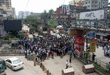 রাতের মধ্যে পরীক্ষা স্থগিতাদেশ না এলে বুধবার শিক্ষা মন্ত্রণালয় অভিমুখে শিক্ষার্থীদের লংমার্চ