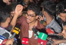 রাত ১০টার মধ্যে শিক্ষামন্ত্রীর পদত্যাগ চেয়ে শাহবাগ ছাড়লেন শিক্ষার্থীরা