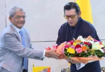 ঢাকায় যাত্রাবিরতি ভুটানের রাজার, স্বাগত জানালেন রাষ্ট্রপতি