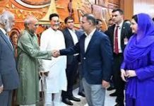 জাতিসংঘ সাধারণ পরিষদের অধিবেশনে যোগ দিতে নিউইয়র্কের পথে প্রধানমন্ত্রী
