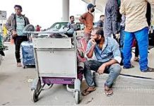 শাহজালালে আটকা ১৩ হাজার যাত্রী