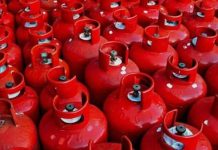 এক লাফে ২৫২ টাকা বাড়ল এলপিজির দাম